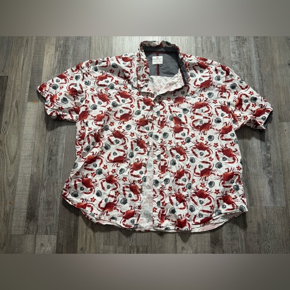 Red and White Casual Floral Button Down Shirt summer beach resort - Picture 1 of 5